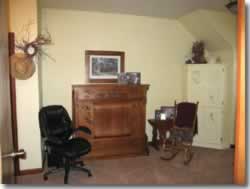 Another shot of yellow bedroom
